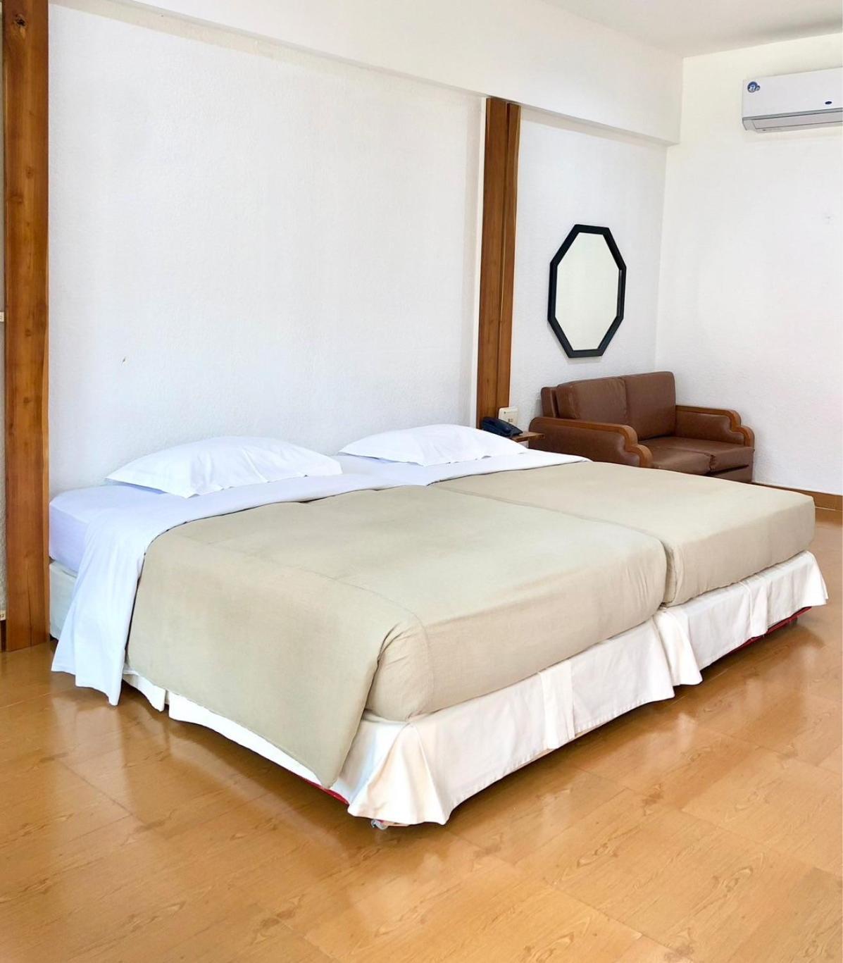 Dad D Resort By Lopburi Inn Resort Eksteriør billede
